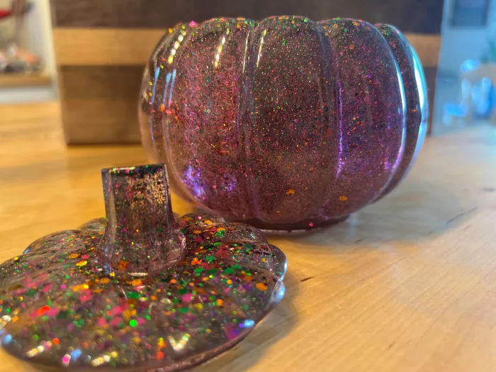 Handmade Resin Pumpkin Jar – Glittery Autumn Decor | Halloween Candy Jar | Fall Home Accent