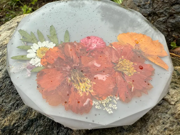 Pressed Botanical Resin Coaster | Real Dried Flower Decor | Cottagecore Gift | Handmade Floral Home Decor